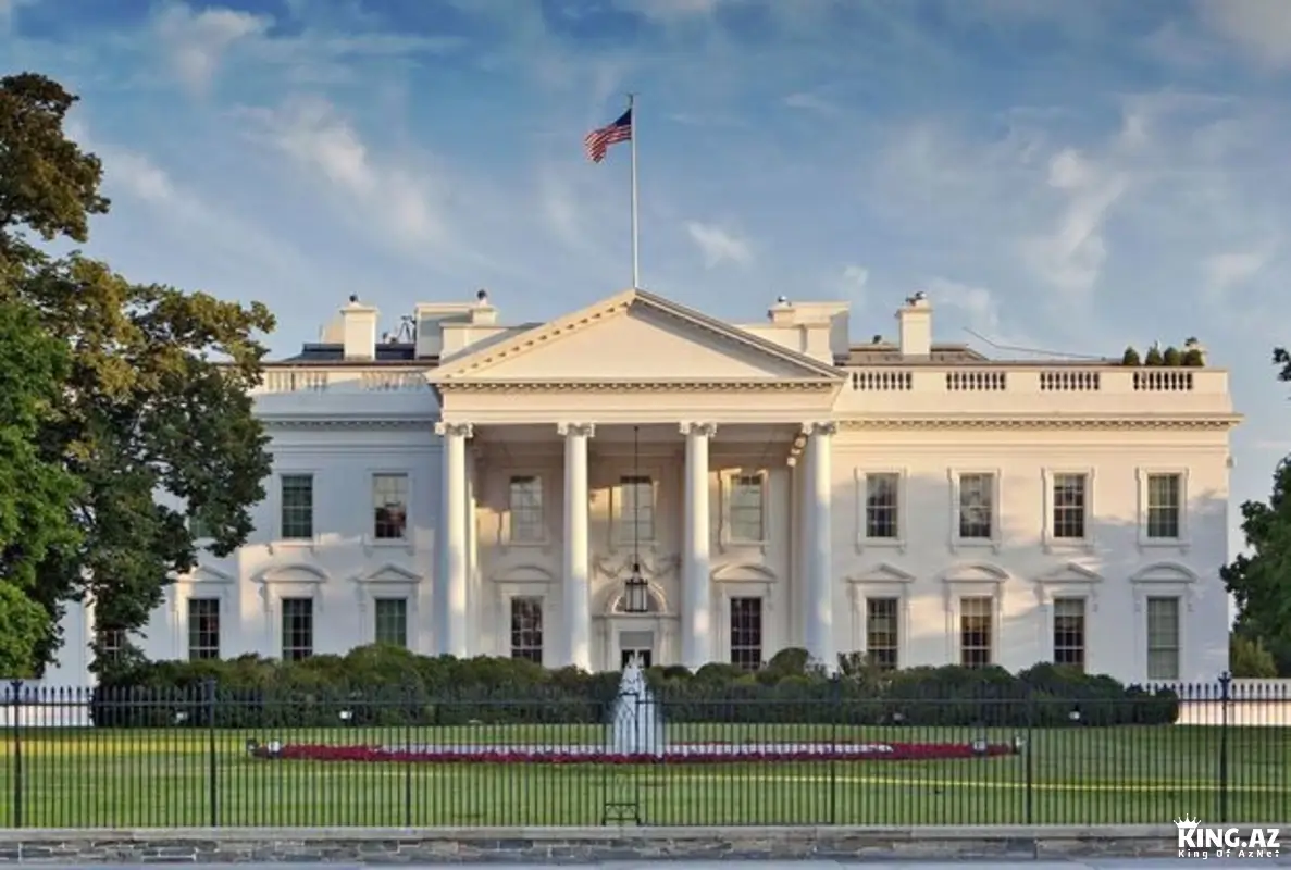 KİV: Ağ Ev Trampın tədbirlərdə zirehli jilet geyinməsini müzakirə edir