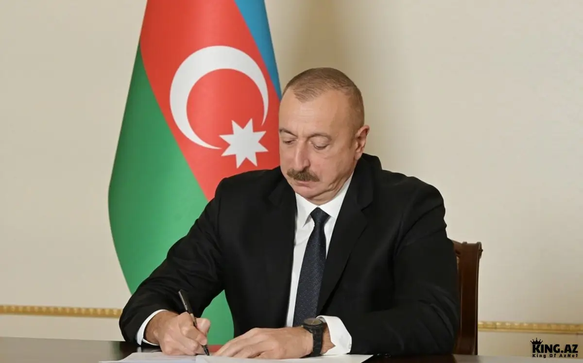 İlham Əliyev universitet müəllimini ordenlə təltif etdi
