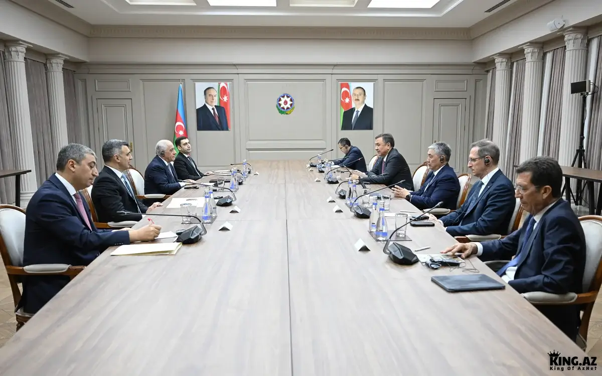 Əli Əsədov TDT Mərkəzi Banklar Şurasının iştirakçıları ilə görüşüb